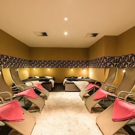 Kolb מלון לנגאוג