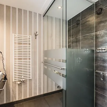 Kolb מלון לנגאוג